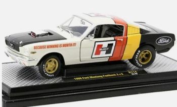 M2M-40300-114A - 1966 Ford Mustang Fastback 2+2, White and Black
