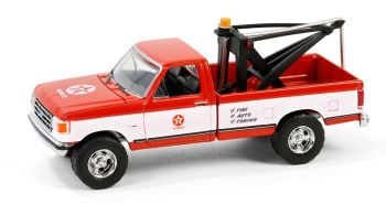 GREEN41165-D - FORD F-250 tow truck 1988 TEXACO from the TEXACO series in blister pack