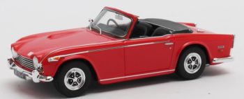 MTX41902-041 - TRIUMPH TR5 p.i. 1967-1968 Red - Limited to 408 units.
