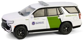 GREEN43035-F - CHEVROLET Tahoe 2023 US Customs from the HOT PURSUIT series in blister pack