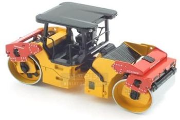 MOT13387 - Tandem roller DYNAPAC CC424 canopy version