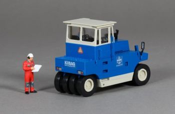 MSM5310/02 - HAMM GRW 18 KIBAG tire roller - L.93.3 x W.40.2 x H.67.8 mm