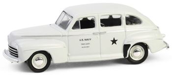 GREEN61050-C - FORD Fordor Super Deluxe 1946 U.S. Navy staff car from the BATTALION 64 series in blister pack