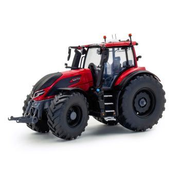 UH6674 - VALTRA Q305 red - Limited to 500 pcs.
