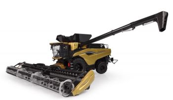 UH6829 - NEW HOLLAND CR11 Combine Harvester, Gold Edition - AGRITECHNICA 2023
