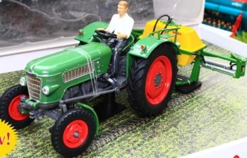 UH6201 - AMAZONE 300S Box with FENDT Farmer 2 - AVAILABLE NOVEMBER 2019