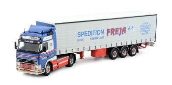 TEK81277 - VOLVO FH01 Globetrotter 4x2 with 3-axle covered trailer FREJA