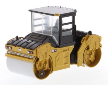 DCM85631 - CATERPILLAR CB-13 compactor with cab