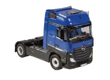 NZG844/06 - MERCEDES-BENZ Actros MP 04 Big Space 4x2 Blue