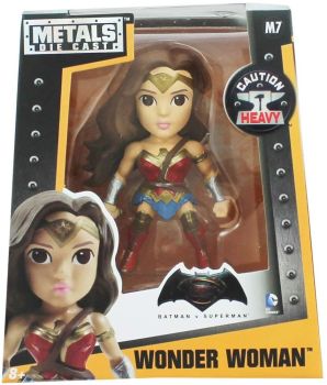 JAD97667 - DC Comics WONDER WOMAN brown hair figure BATMAN vs SUPERMAN - 10 cm