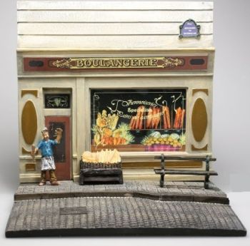 AKI0128 - Diorama bakery front with pavement and figure dimension H14 cm x W 15 cm x D14 cm