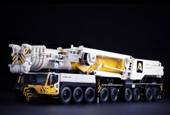 IMC32-0140 - DEMAG AC 700-9 AERTSSEN mobile crane