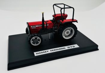 CW0295 - MASSEY FERGUSON 373 4WD