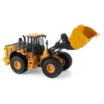ERT45717 - JOHN DEERE 844L loader