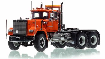 HHR138G-1 - MACK Superliner Heavy Spec with tandem axles Orange