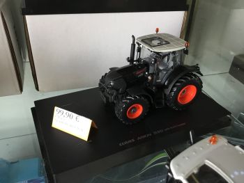 CW0034 - CLAAS 550 arion Black