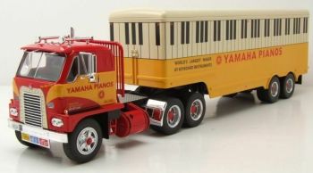 IXOTTR015 - INTERNATIONAL HARVESTER DCOF-405 1959 with trailer rigid box Yamaha Pianos