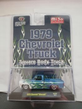 M2M-31500MJS42 - CHEVROLET Silverado 1979 blue and white ghost flames