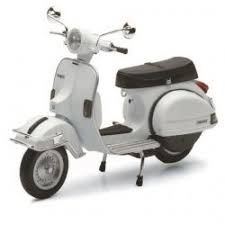 NEW42213A - VESPA P200E White