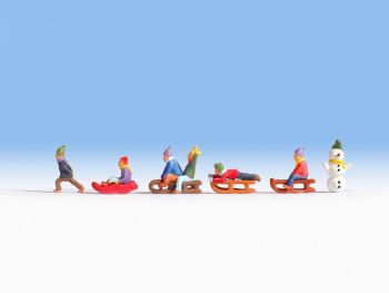 NOC15819 - Children in snow