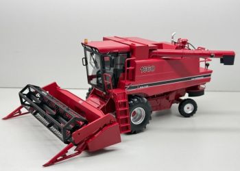 REP241 - CASE IH Axial Flow 1660 Combine Harvester - Special Edition