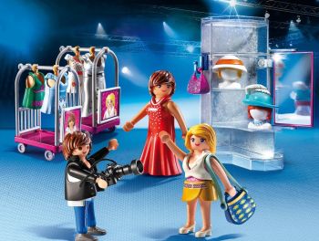 PLAY6149 - Top models - 61 Units