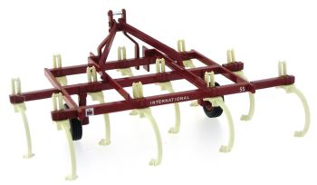 REP111 - IH CHISEL 55 Cultivator