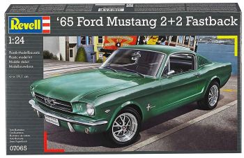 REV07065 - FORD Mustang 2+2 Fastback 1965 model to mount and to paint paint and glue not inclued