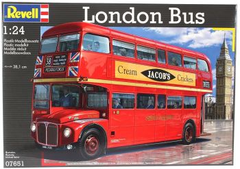 REV07651 - London Bus model to assemble and paint