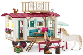 SHL42415 - Caravan for secret club meetings