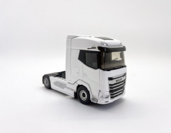 ELI117563 - DAF XG 4x2 white