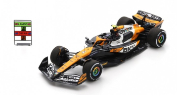 SPAS9561 - McLAREN MCL38 #4 McLaren Formula 1 Team 1st GP Singapore 2024 L.NORRIS