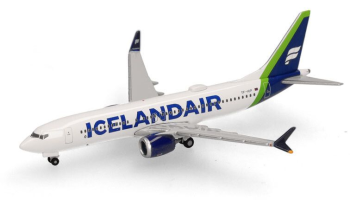 HER538466 - BOEING 737 Max 8 Icelandair green tail Landmannalaugar