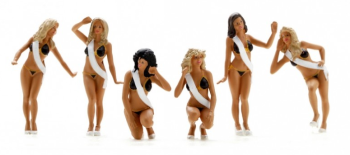 SPA43AC022 - 1980s grid girl figurines